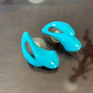 Turquoise color earrings